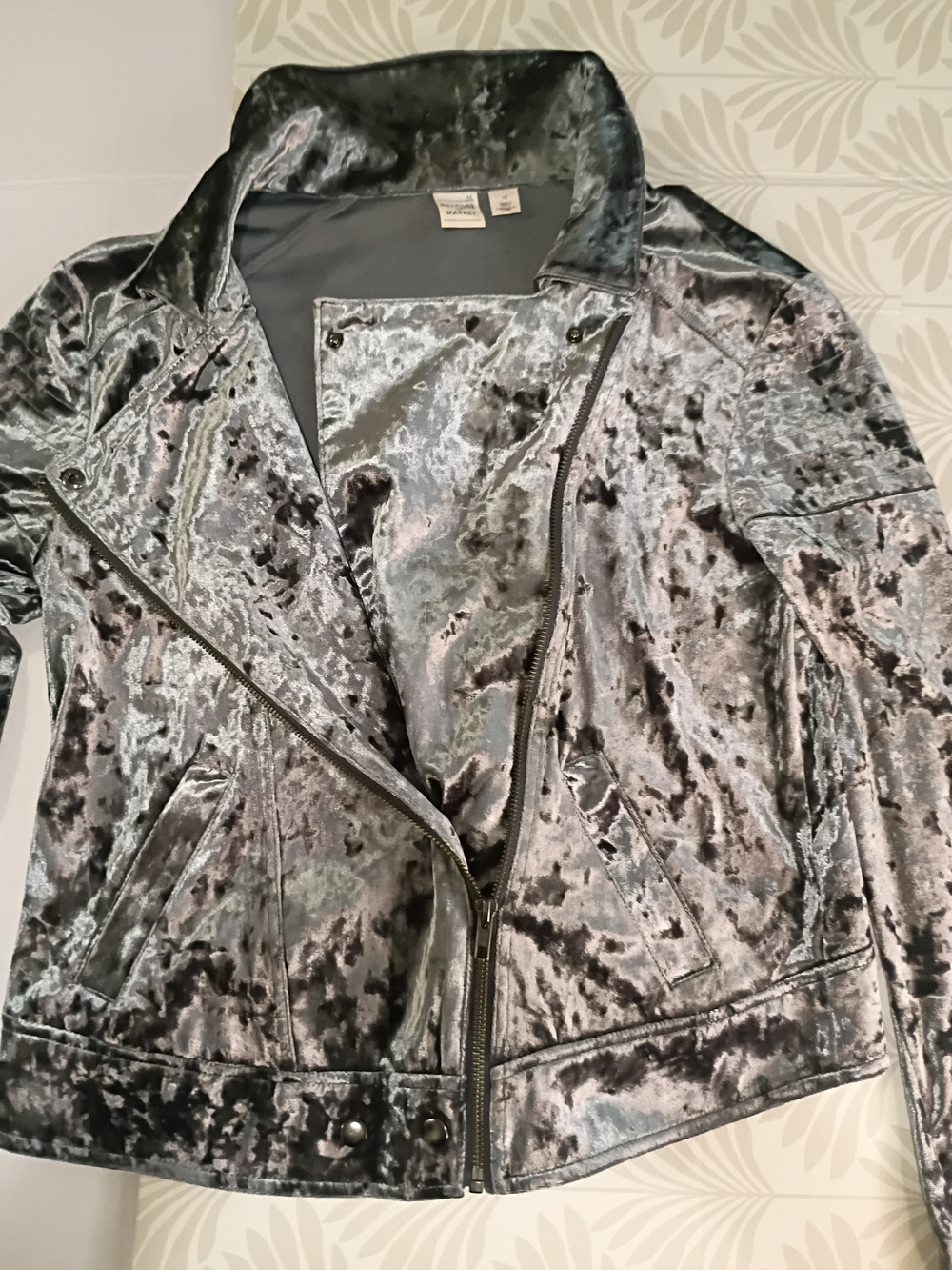 Melrose and Market Crushed Velvet Moto Jacket in Silver
